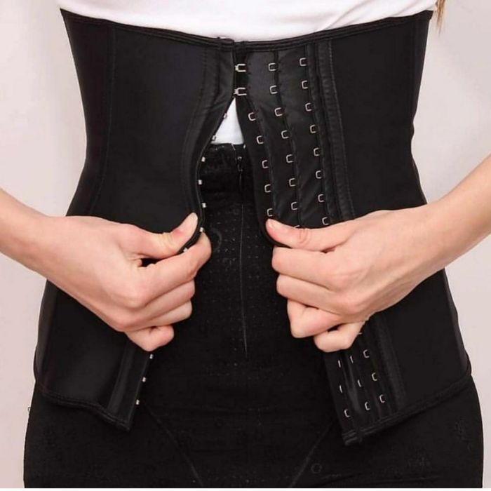 Латексные корсеты для похудения