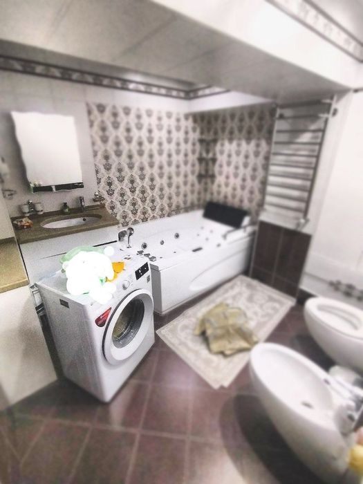 Аренда 4-комнатная квартира Метро Космонавтов с обстановкой