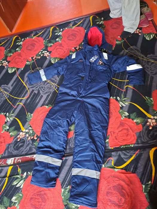 Спец  одежда  продаётся