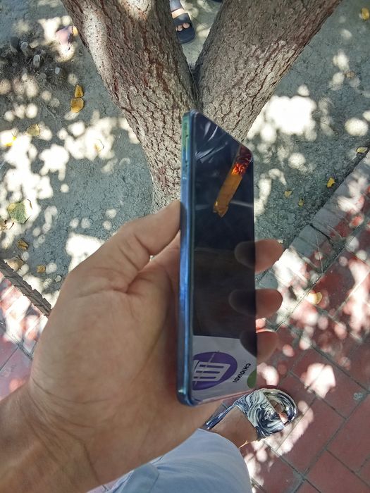 Infinikis Not 40 sotaman 8/256gb idyal yangde srochna
