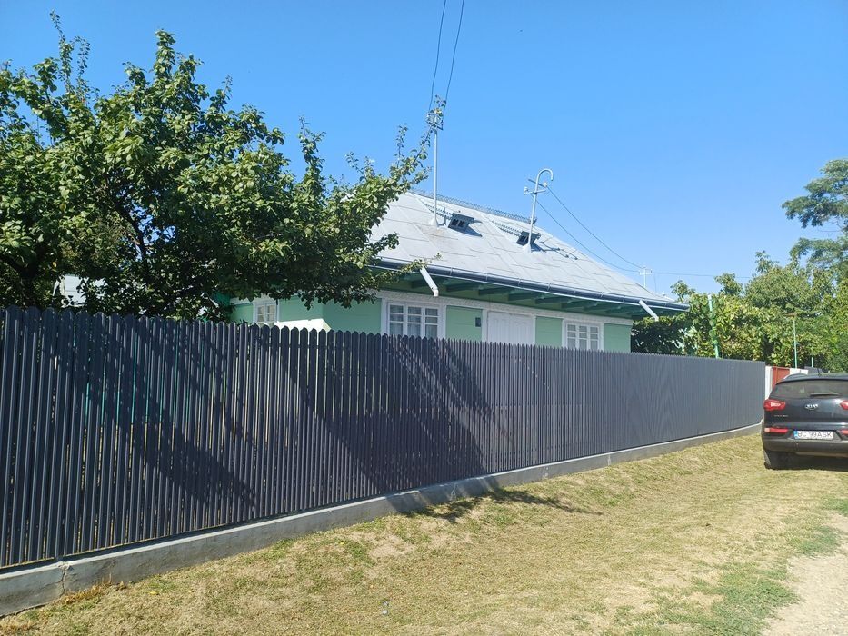 Construim garduri din șipcă metalică