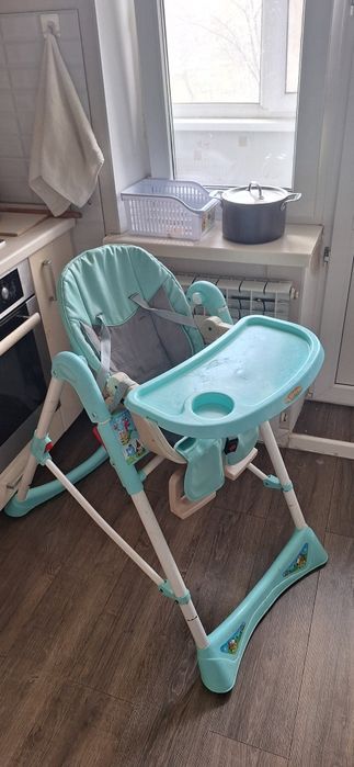 Продам детский стол