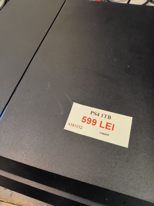 Ps4 1tb 2 manete clablu alimentare + cablu hdmi•Amanet Lazar Crangasi•43810