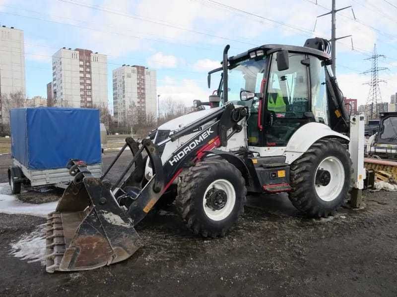 Экскаватор-погрузчик. Звоните. Договоримся.