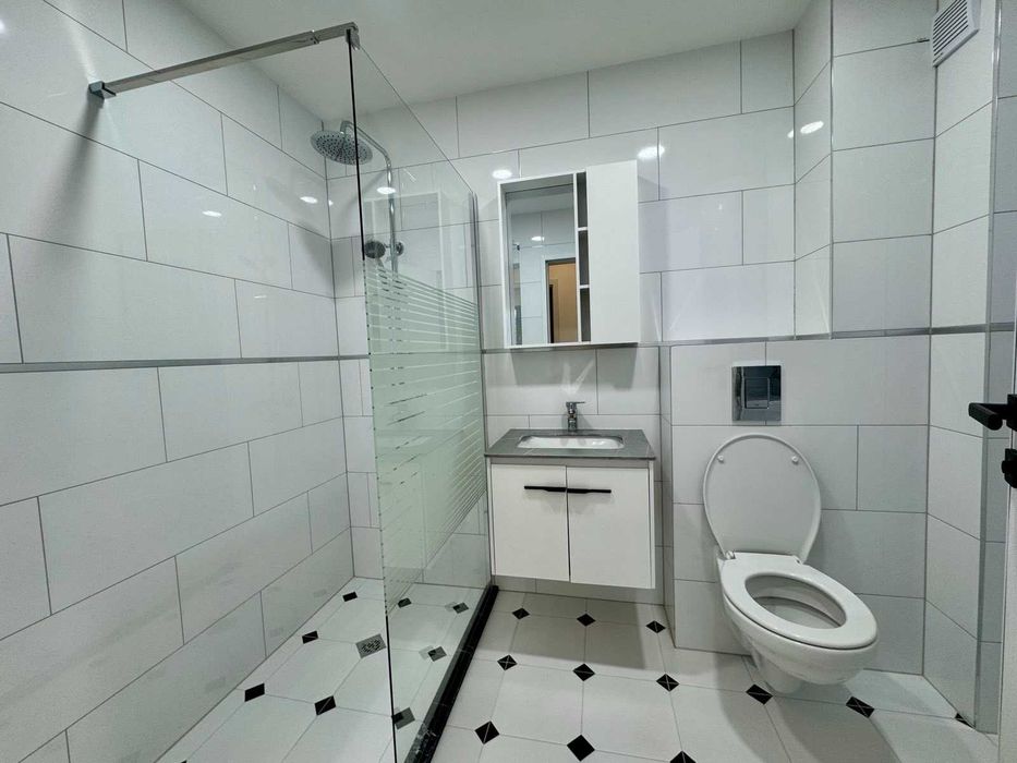 От собственик! Нов тристаен луксозен в Смирненски- първи наемател