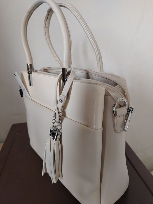 Сумкалар сатылады распродажа