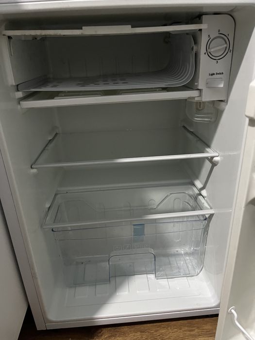 Продаётся мини холодильник цена 63,000 тг