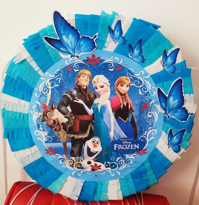 Pinata Frozen. Pinata Elsa.