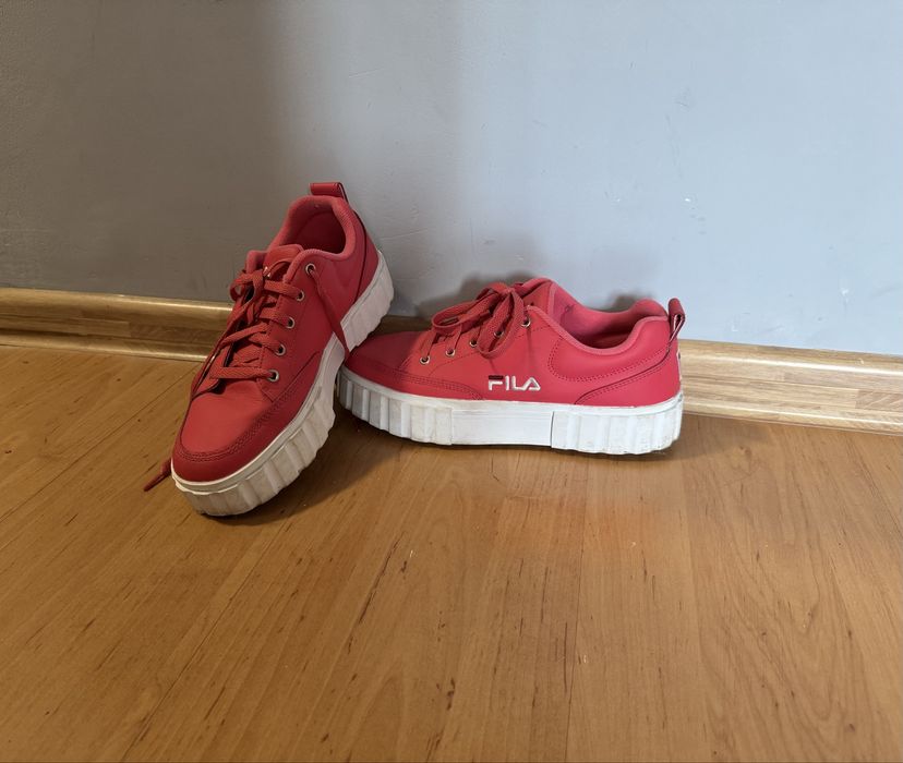 Маратонки Fila -Розови