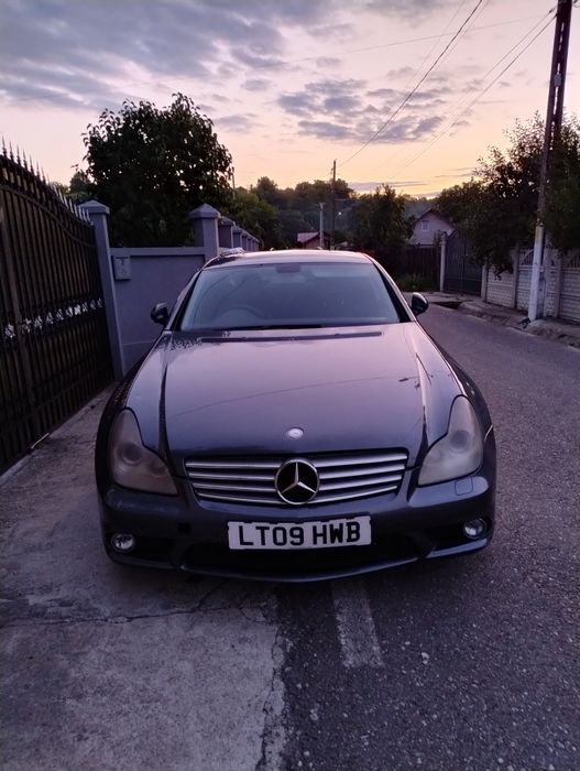 Dezmembrez Mercedes Benz CLS 320CDI OM642, far, stop, aripa, usă, capo
