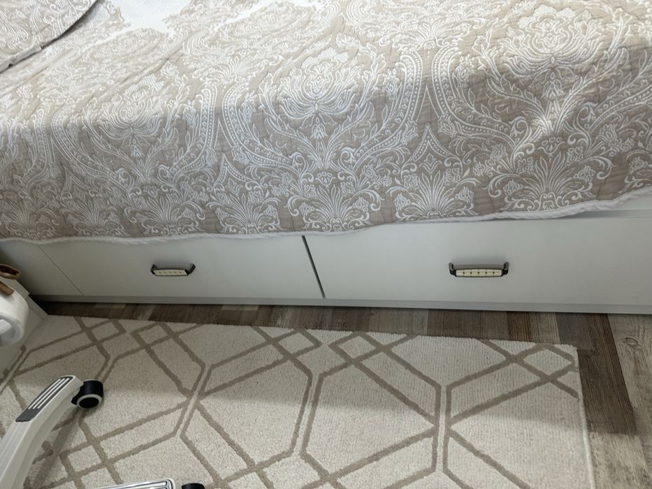 Продам двухспальнюю кровать