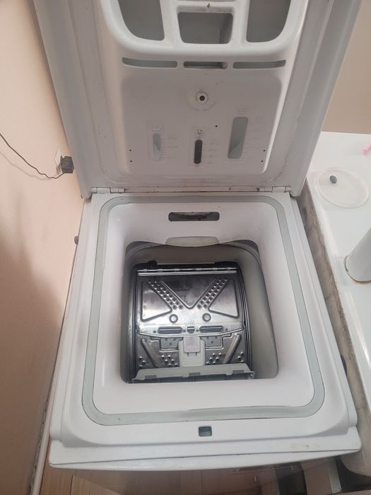 Стиральная машина Ariston Hotpoint