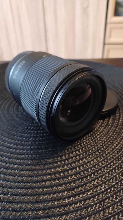 Обектив Canon RF 24-105mm f/4-7.1 IS STM