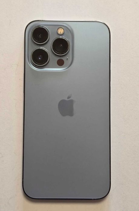 Iphone 13 Pro 256GB 79%bh ( Петно на екрана, Face Id не работи)