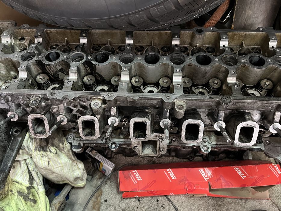 Глава за БМВ 3.0 дизел 231кс перфектна