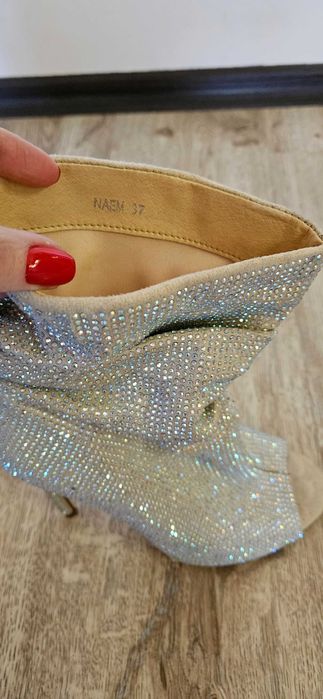 Боти с камъни, луксозни