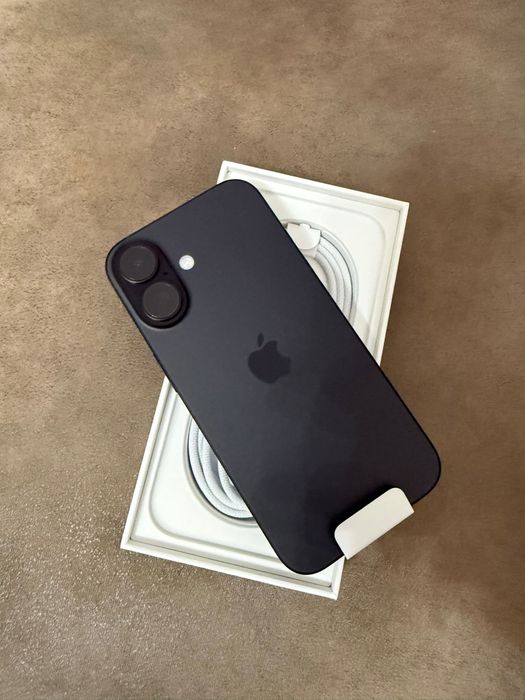 Vând Iphone 16 128 gb