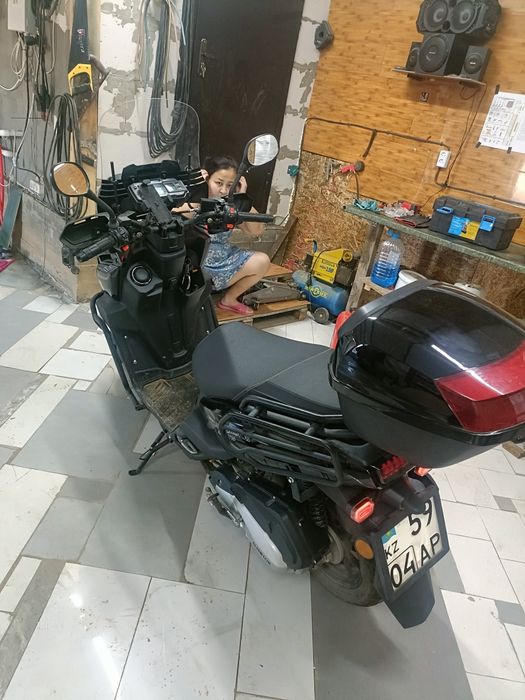 Продам мопед танк алмоторс