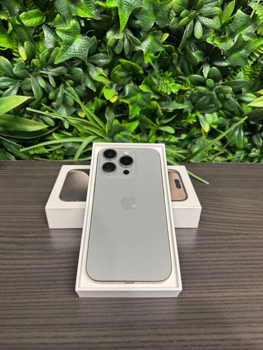 Iphone 15 Pro | 256GB | Natural Titanium | 79% + КАЛЪФИ