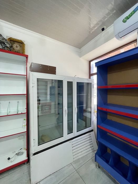 Холодильник шкаф магазин учун
