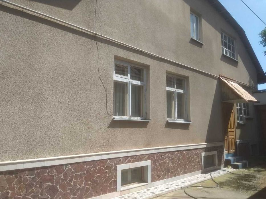 продам два дома вместе