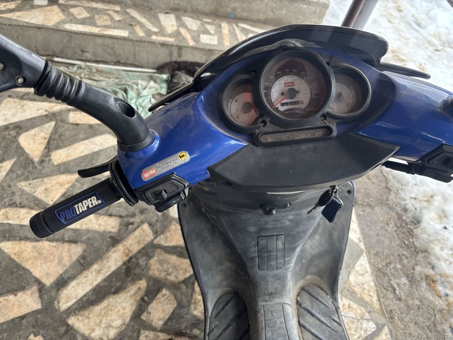 Vand aprilia sr 50 ditech ( pe injectie)
