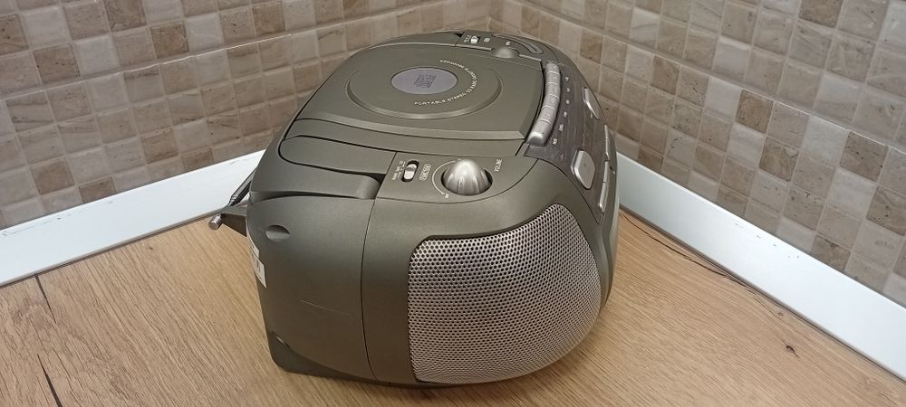 Radio Elta casetofon