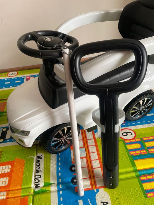 Детская машинка.