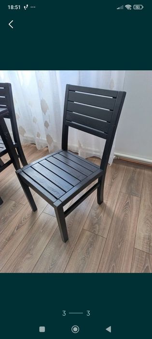 Masa extensibila cu 4 scaune, stare foarte buna.