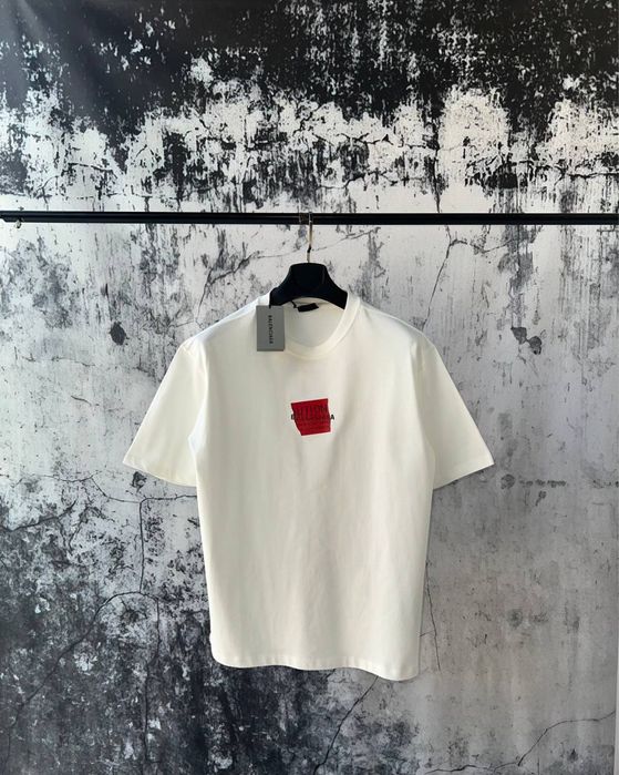 Tricou Balenciaga Size XL- calitate PREMIUM - livrare in toata tara