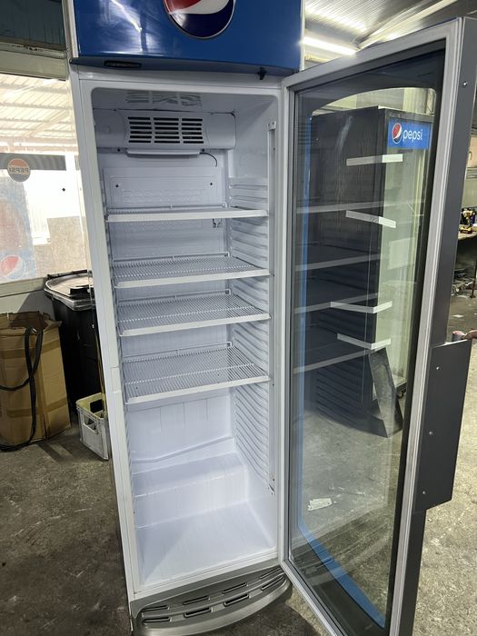 Vitrina frigorifica verticala simpla