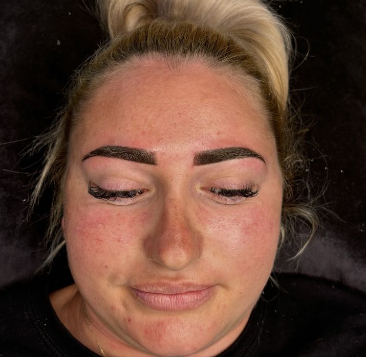 Micropigmentare —sprancene — buze