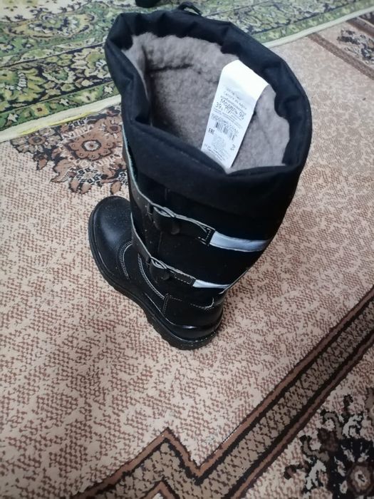 продается сапоги срочно