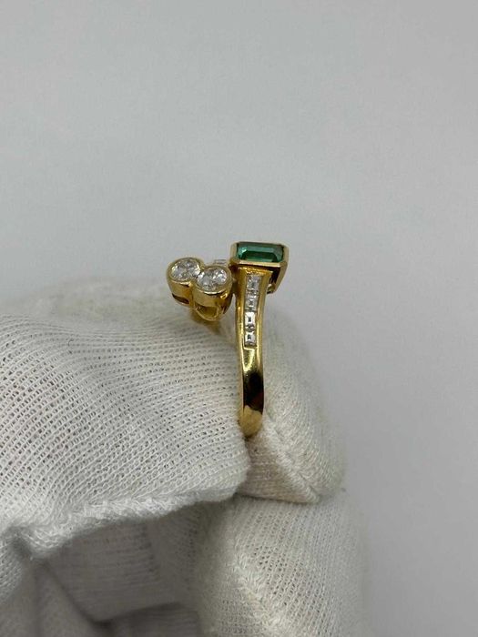 INEL AUR ALB 18K + SMARALD = 0.70CT + Diamante TOP = 1.70CT - F - VVS1