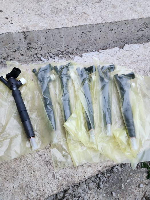 Injector Bosch pentru motor diesel 2.0 TDI common rail Euro 6