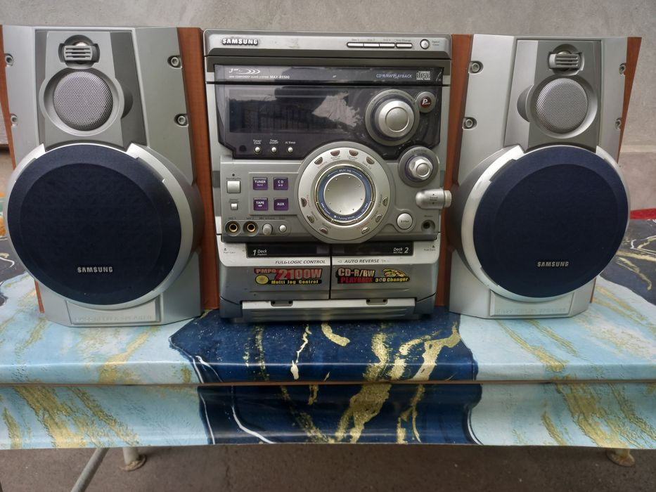 Музыкалный центр