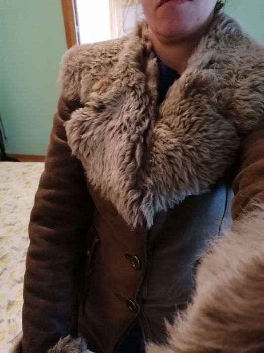 Cojoc Dama Piele Naturala îl vand urgent.350 lei