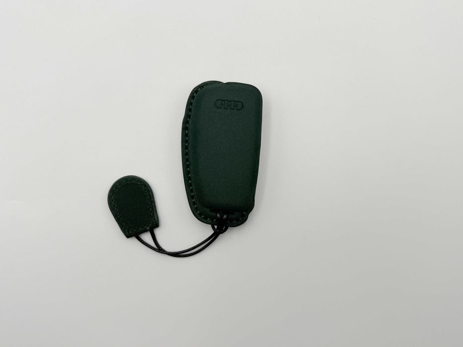 Huse Premium Alcantara Cheie Briceag Audi A3, A4 B7/B8, A6 C6, TT, Q3, Q5