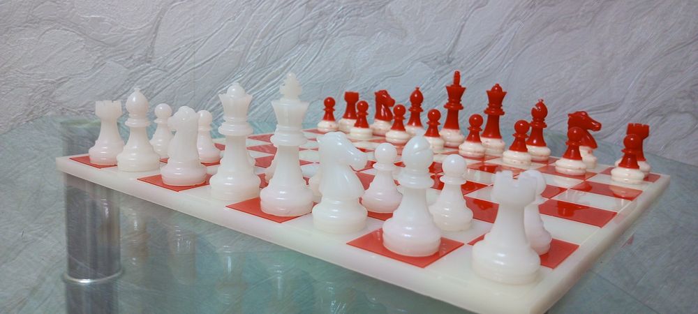 Продам очень крутые - Шахматы !!!