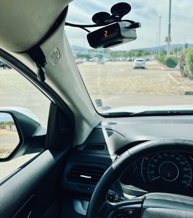 Продавам Honda Cr-v