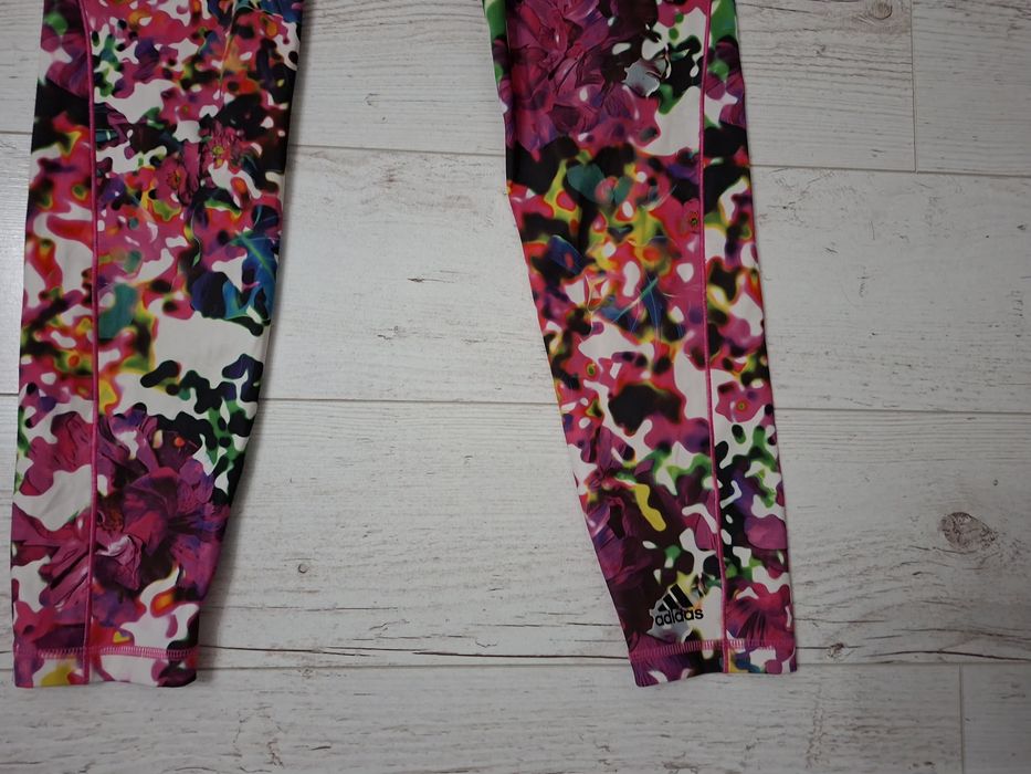 Adidas-Ориг. Дамски клин Нов!!!