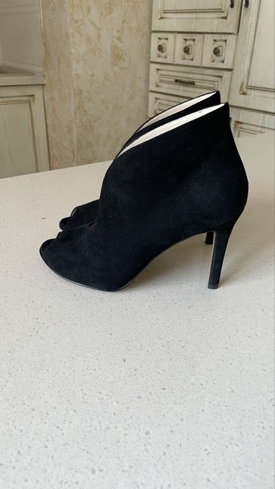 Ботильоны с открытым носом