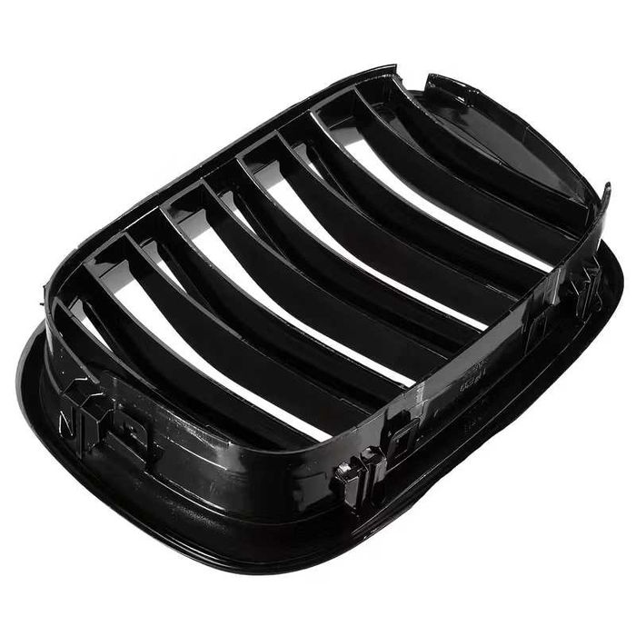 решетка радиатора (ноздри) на бмв Е39