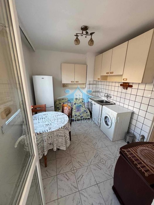 Продава се Тристаен апартамент в Шумен, Пазара - 83 кв.м за 1470 €/кв.м - Снимка #3