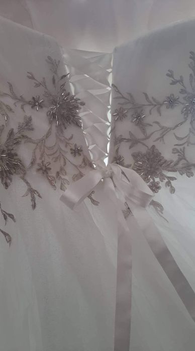 Дамска сватбена рокля