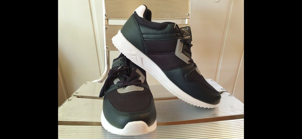 Кроссовки 43-44размер