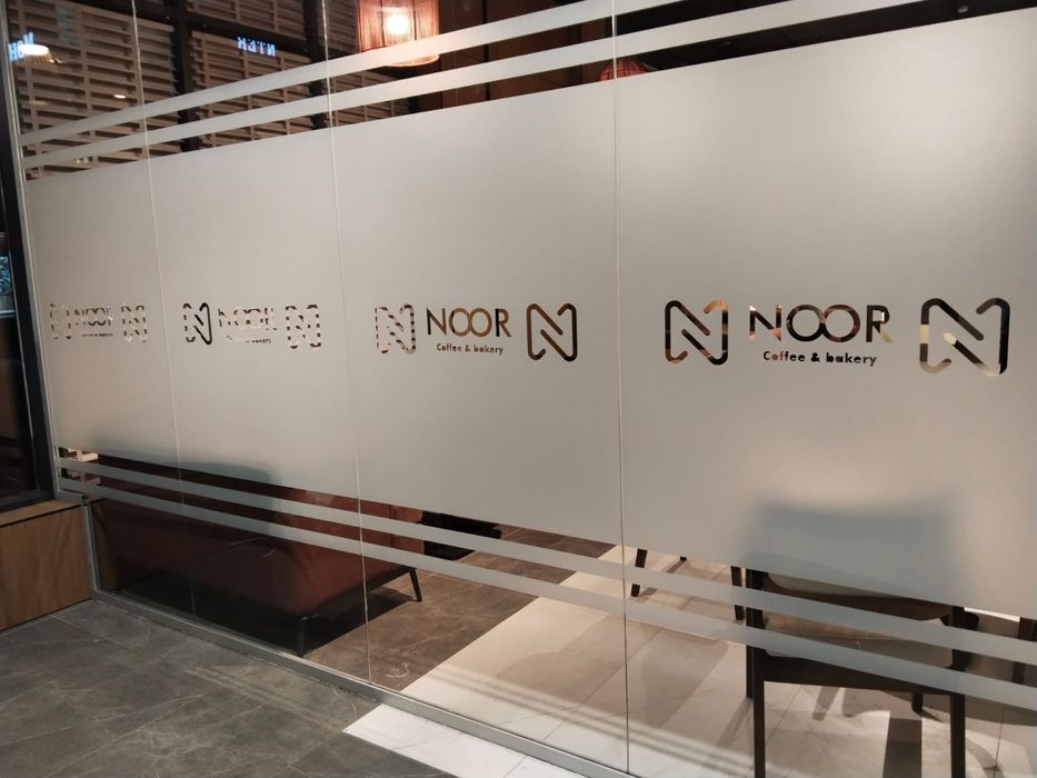 Тонировка Окон Перегородок Матовая Зеркальная пленка Логотип