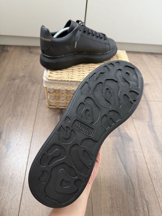 Adidasi Alexander MCQUEEN Nou COLECTIE NOUA 2026 Adidasi Baieti | Fete | Model UNISEX | Alexander Mcqueen NEGRU | Model Negru | Calitate Premium