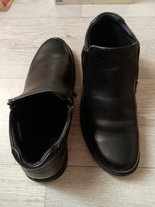 Срочно Продам ботинки