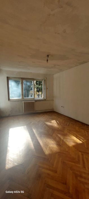 Apartament 2 camere, etaj intermediar